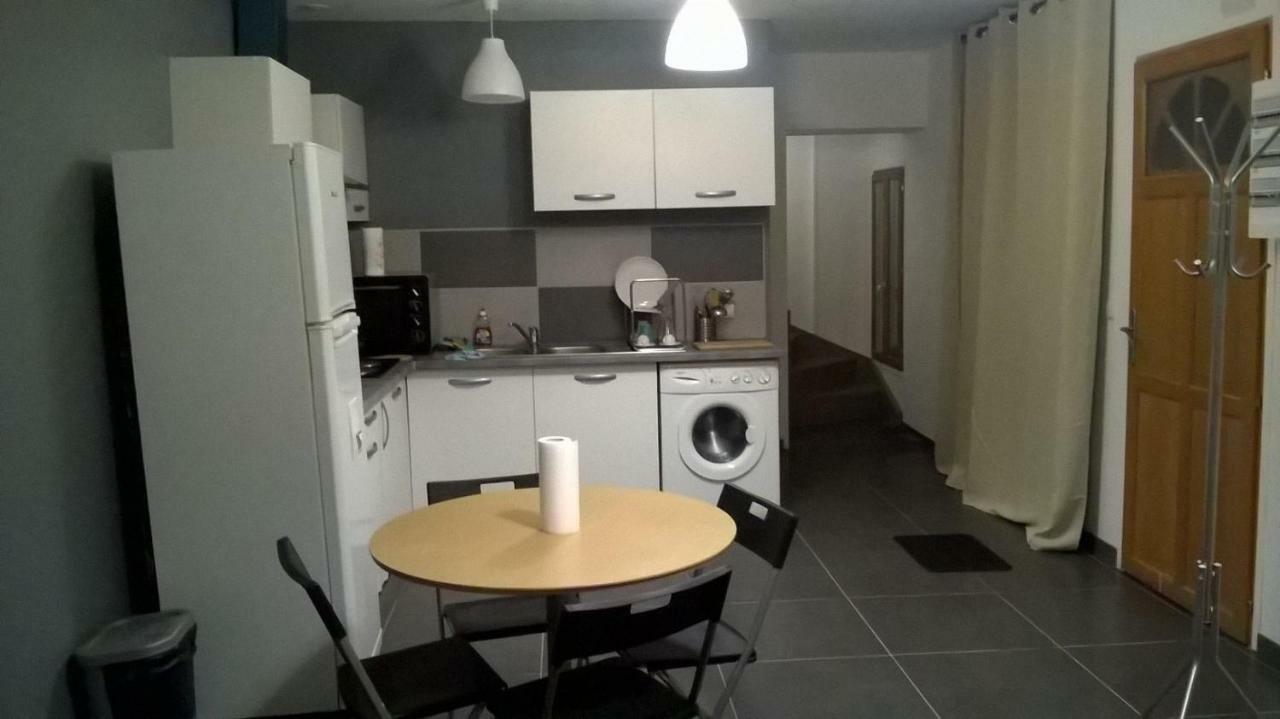 Maison Duplex & Appartement Sur Cour La Ferté-Gaucher Екстериор снимка