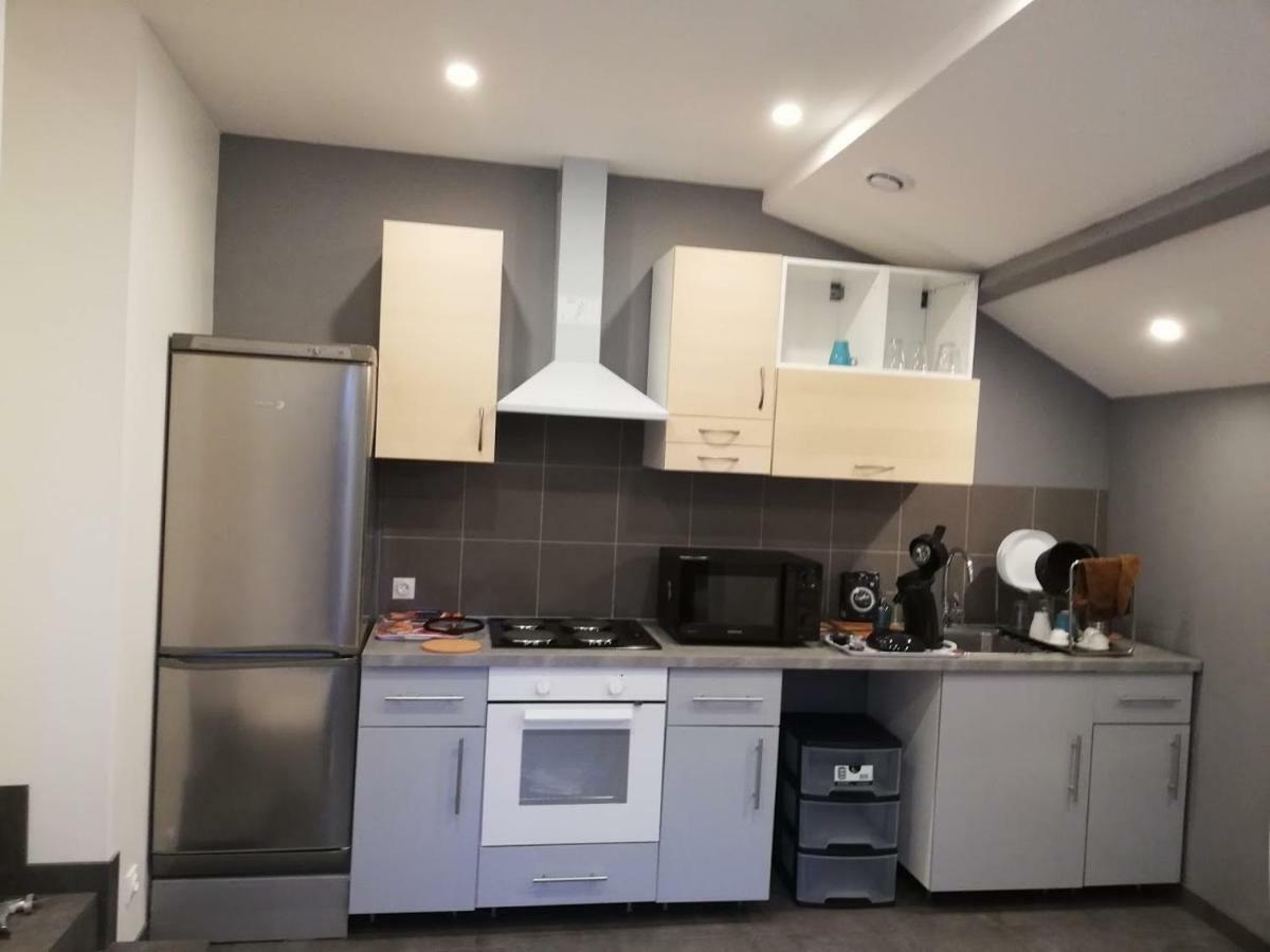 Maison Duplex & Appartement Sur Cour La Ferté-Gaucher Екстериор снимка