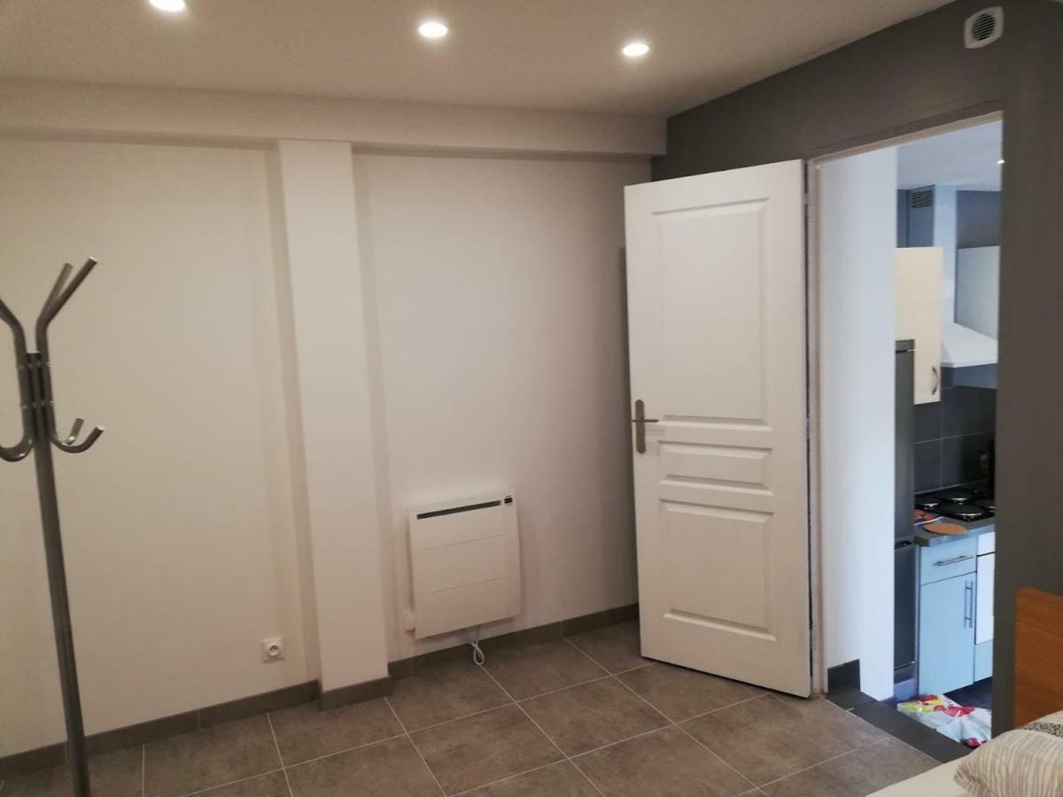 Maison Duplex & Appartement Sur Cour La Ferté-Gaucher Екстериор снимка