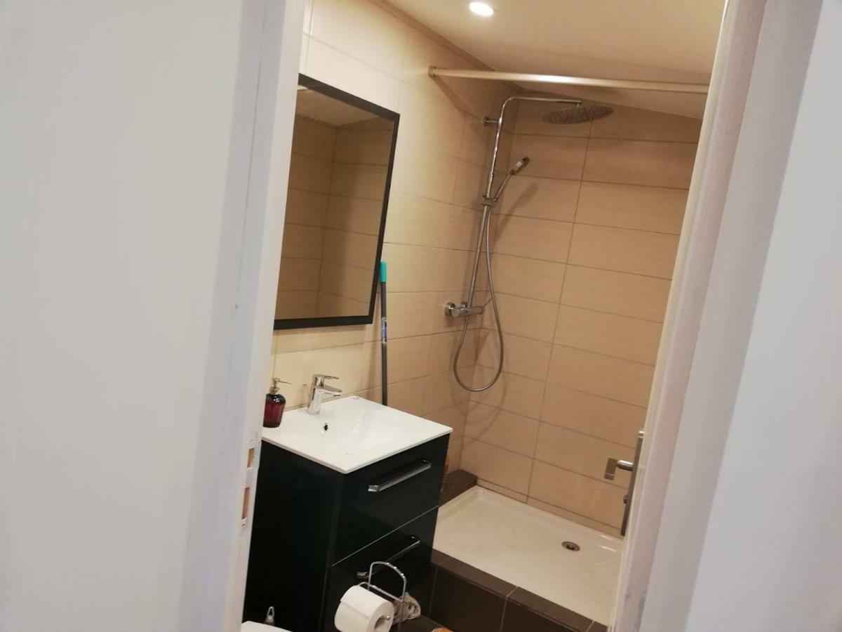 Maison Duplex & Appartement Sur Cour La Ferté-Gaucher Екстериор снимка