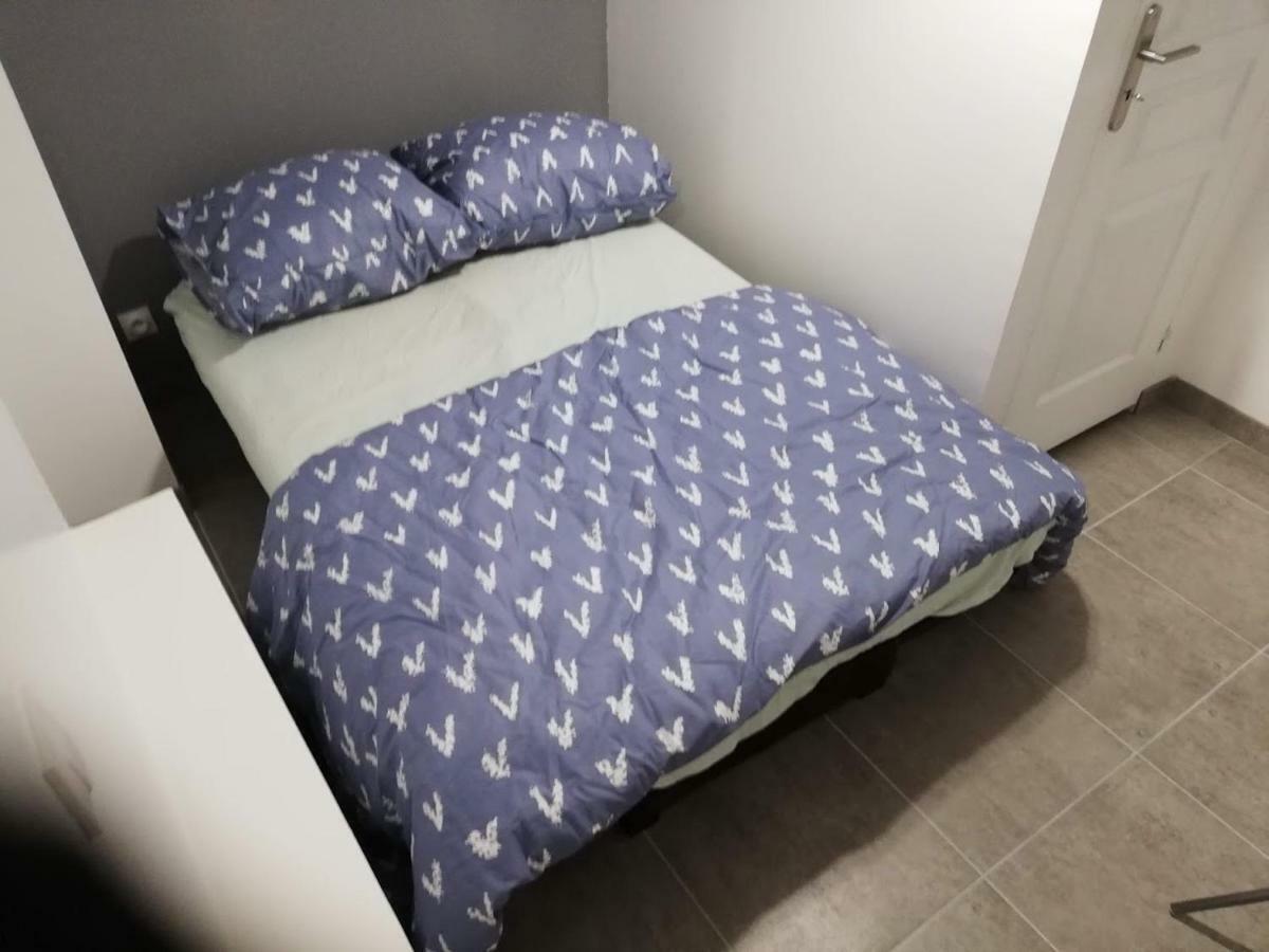 Maison Duplex & Appartement Sur Cour La Ferté-Gaucher Екстериор снимка