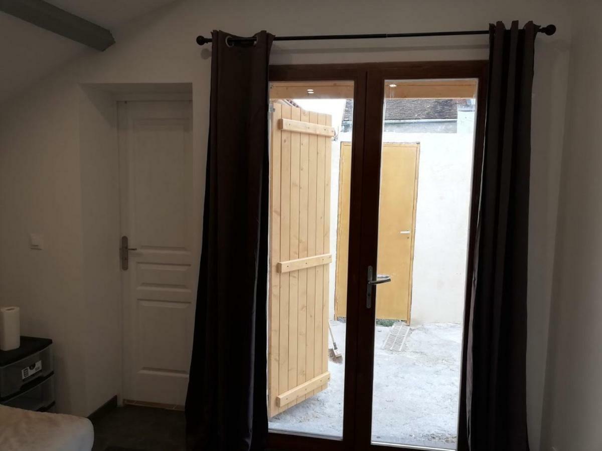 Maison Duplex & Appartement Sur Cour La Ferté-Gaucher Екстериор снимка