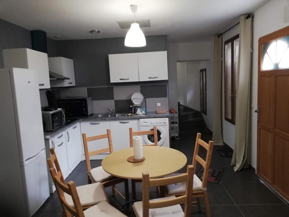 Maison Duplex & Appartement Sur Cour La Ferté-Gaucher Екстериор снимка