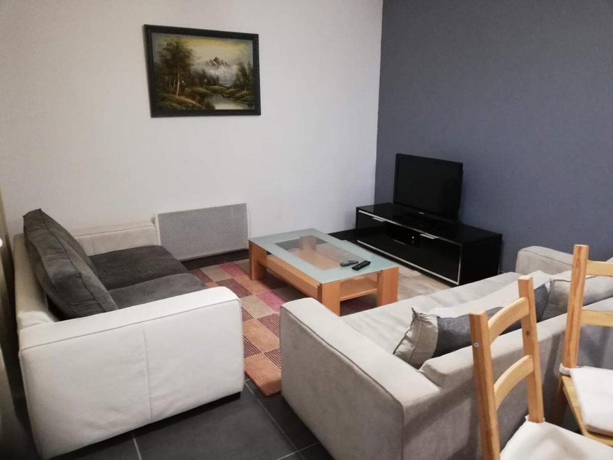 Maison Duplex & Appartement Sur Cour La Ferté-Gaucher Екстериор снимка